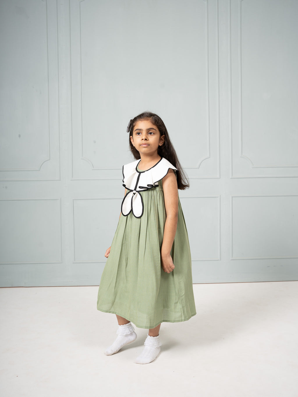 Tracing Olive Dress